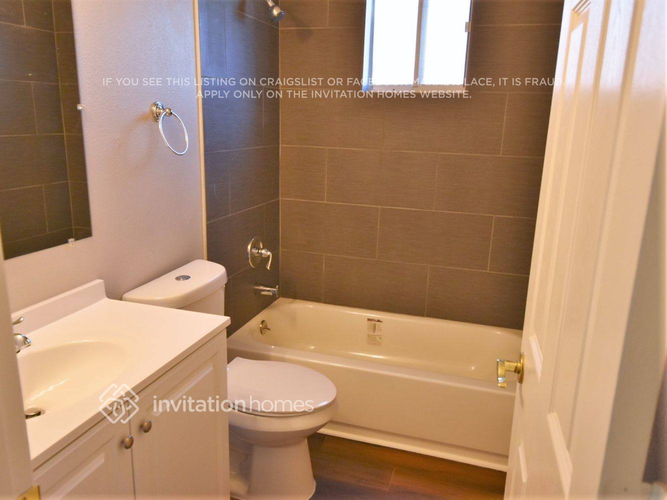 Building Photo - 12181 Newport Dr