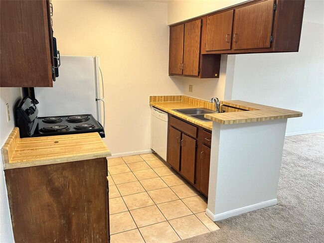 Building Photo - 8801 Hammerly Blvd