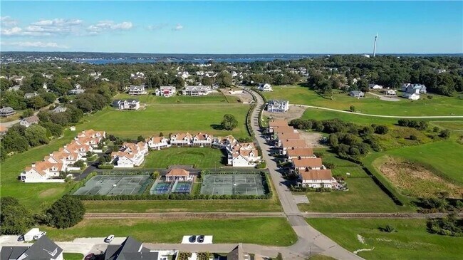 Building Photo - 4 Wimbledon Cir