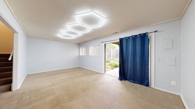 Building Photo - 2609 Meade Ct