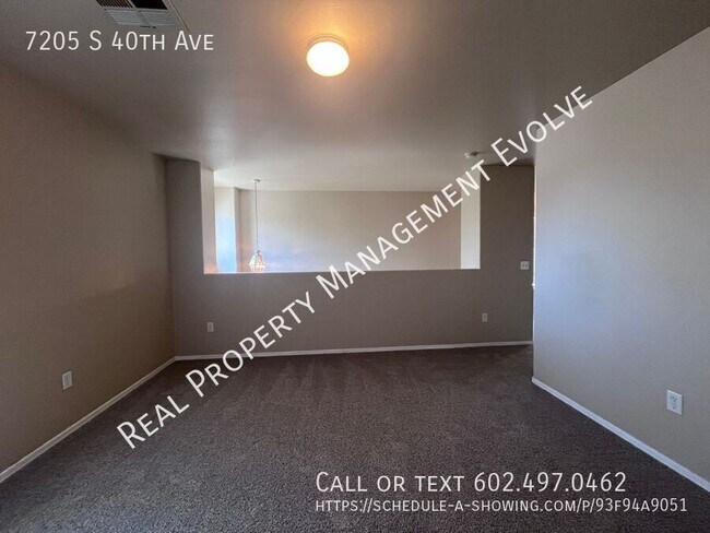 Building Photo - 7205 S 40th Ave