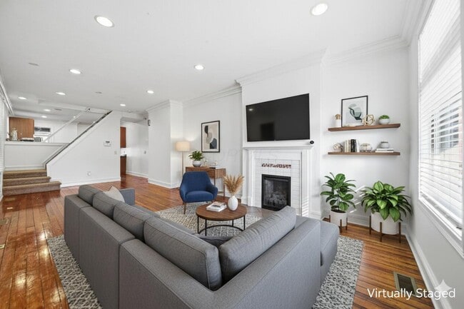 Building Photo - 1153 Jaeger St