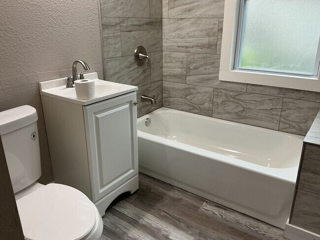 Building Photo - 2957-2959-2959 N 9th St