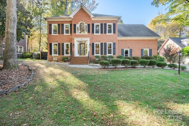 Building Photo - 16516 Plantation Woods Dr