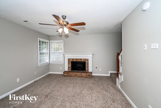 Building Photo - 67 Camden Trail