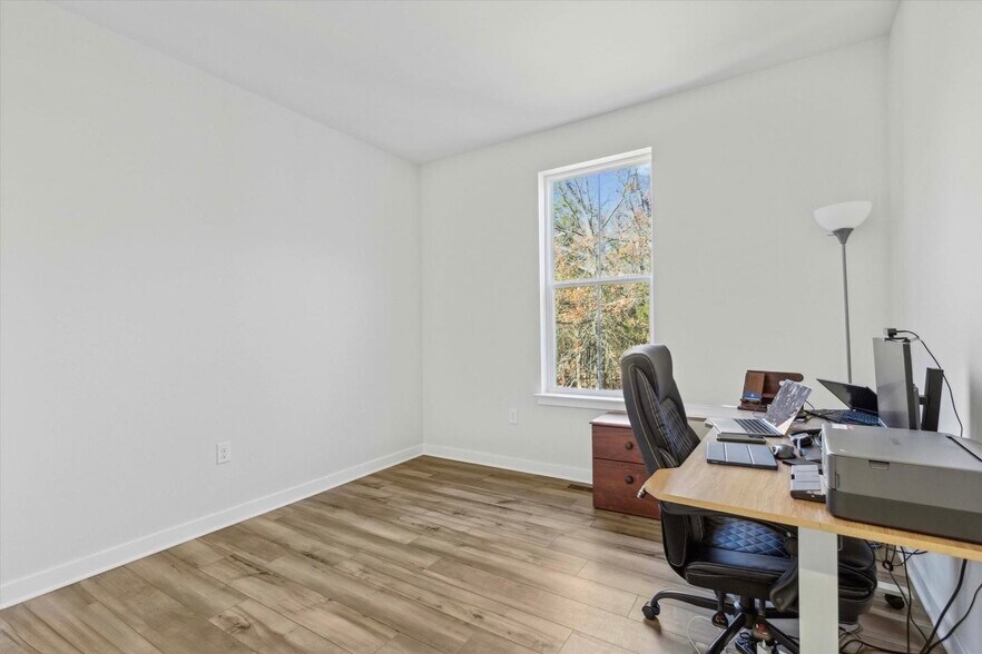 Building Photo - 1137 Mariwill Dr