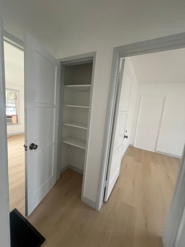 Building Photo - 2115-2117 S Garfield Ave