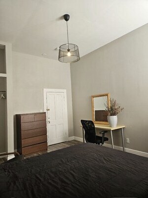 Building Photo - 2319 E 10th Ave