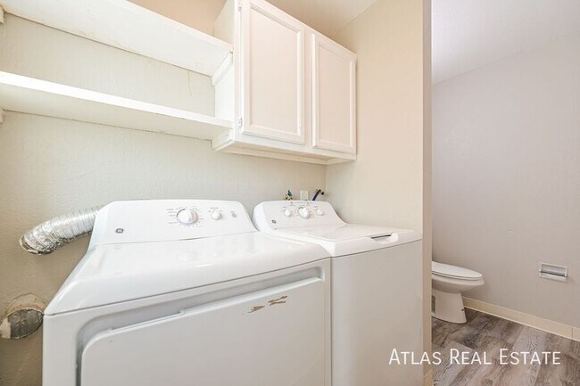 Building Photo - 5703 S Pearl St