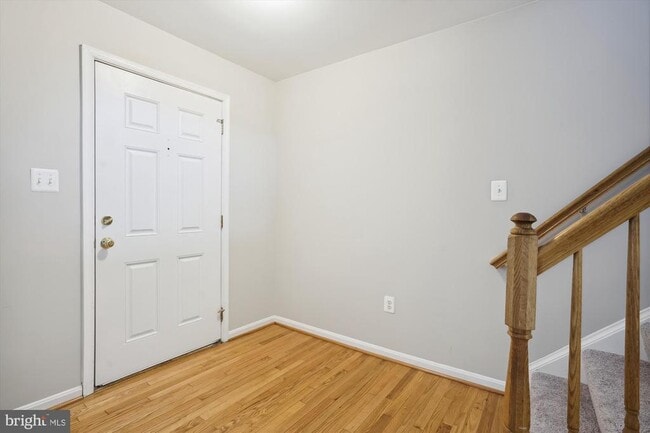 Building Photo - 2024 Chestnut Dr.