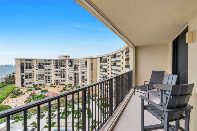 Building Photo - 200 Ocean Trail Way