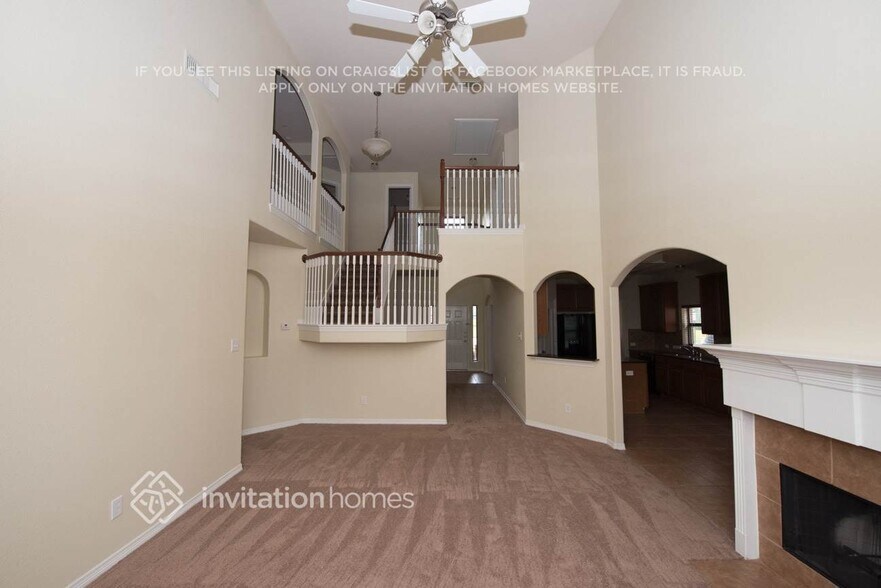 Building Photo - 2306 Siegen Dr