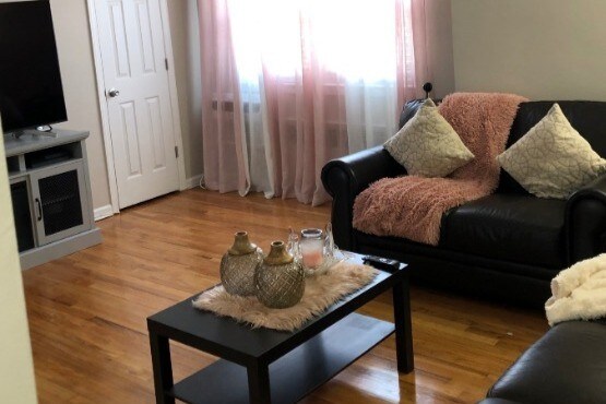 Building Photo - 268 South Washington