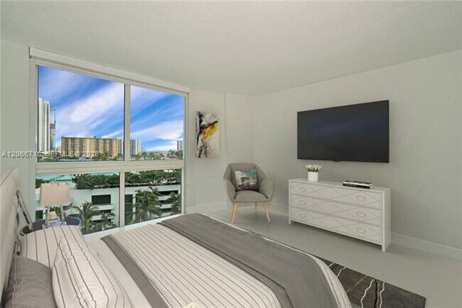 Building Photo - 250 Sunny Isles Blvd