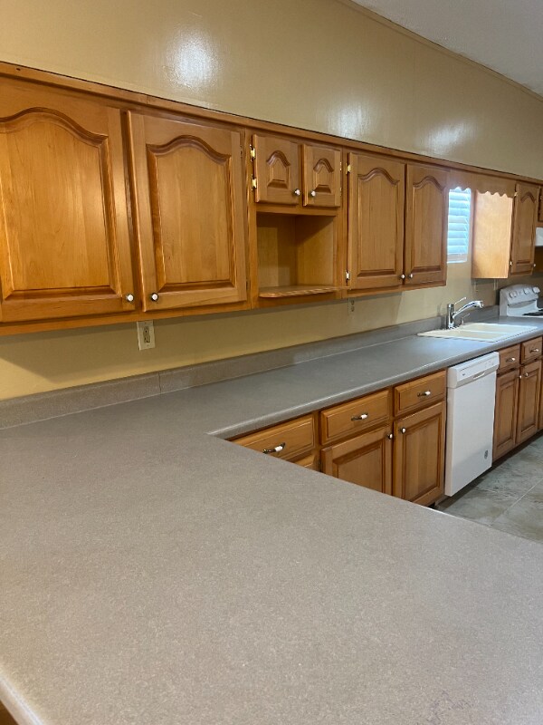 Building Photo - 19659 Young St