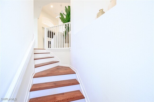 Building Photo - 7127 Blue Juniper Ct