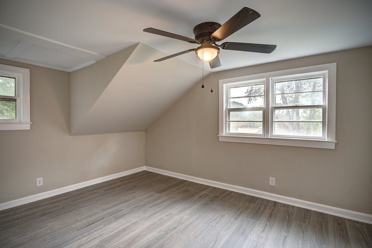 Building Photo - 237 Queen St