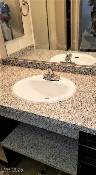 Building Photo - 5136 Golden Ln