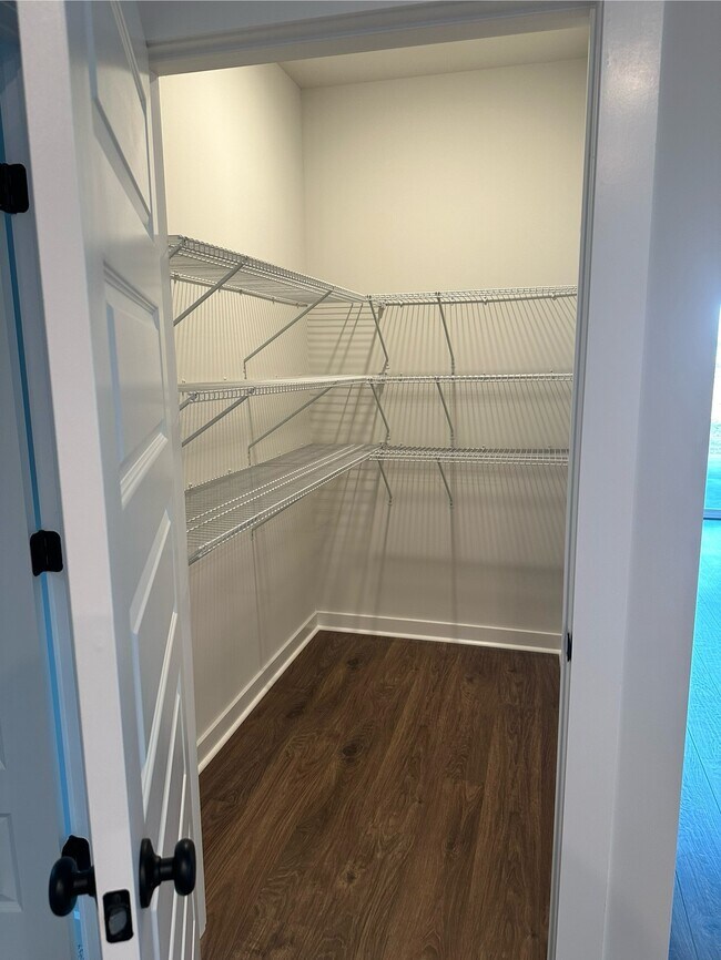 Building Photo - 1021 Royal Gorge Private Ct