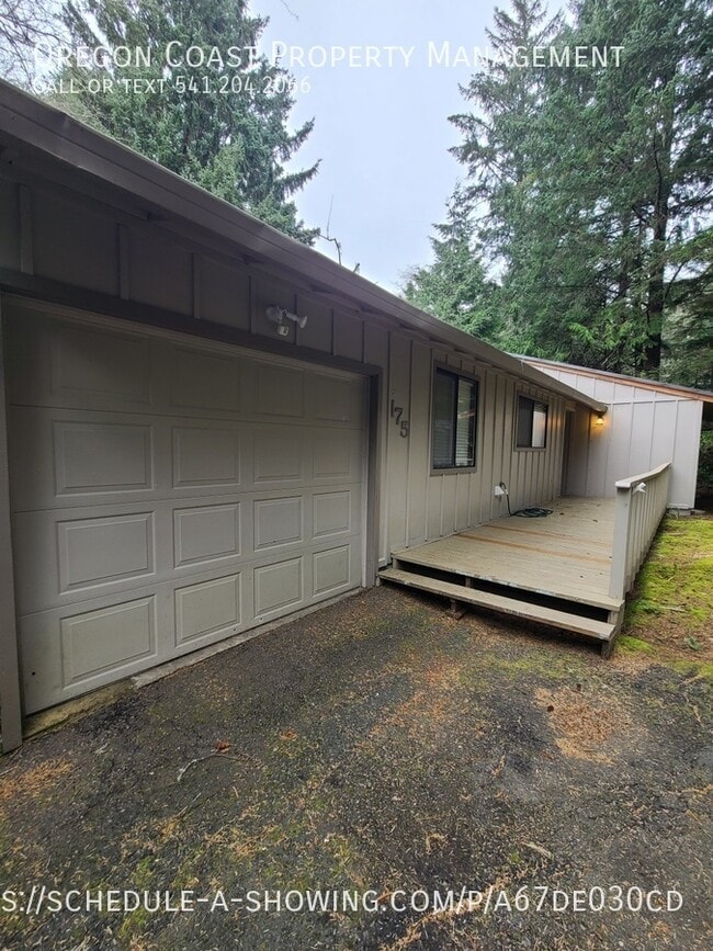 Building Photo - 175 The Pines