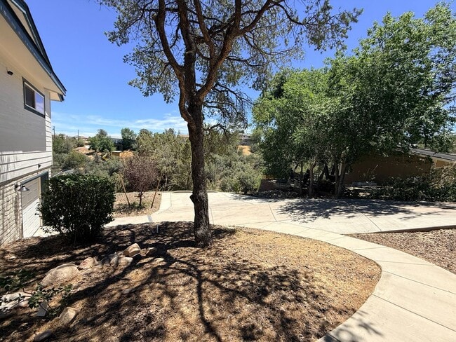 Building Photo - 2245 Sandia Dr