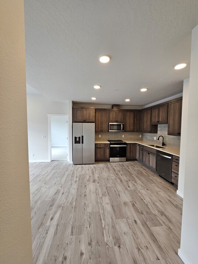 Building Photo - Atlas Condo