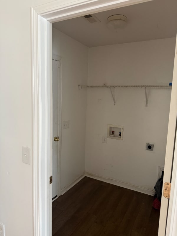 Building Photo - 6126 Trotting Pl