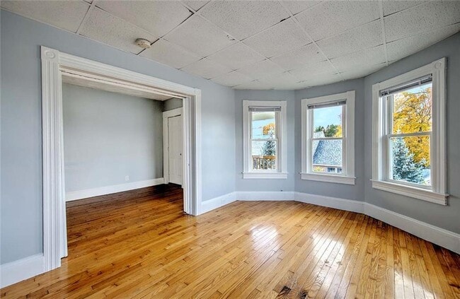 Building Photo - 68 Division St