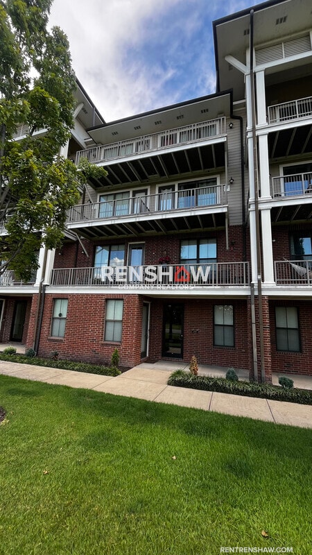 Building Photo - 380 Island Dr