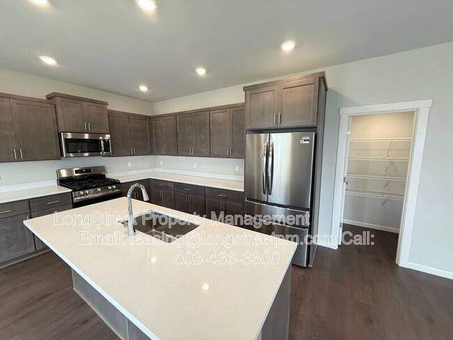 Building Photo - 5954 Henshaw St SE
