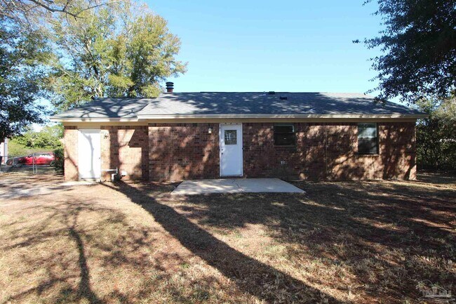 Building Photo - 7642 Sandy Creek Dr