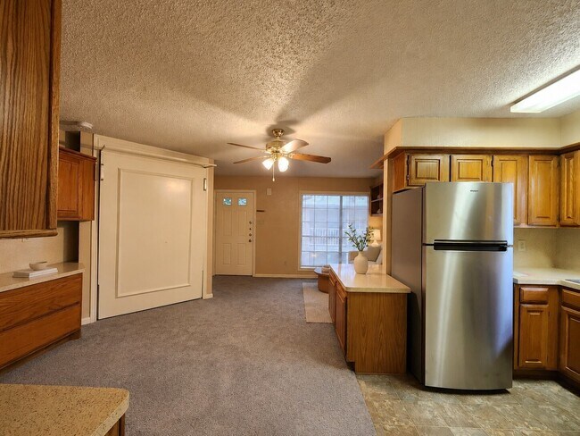 Building Photo - 1311 Antoine Dr