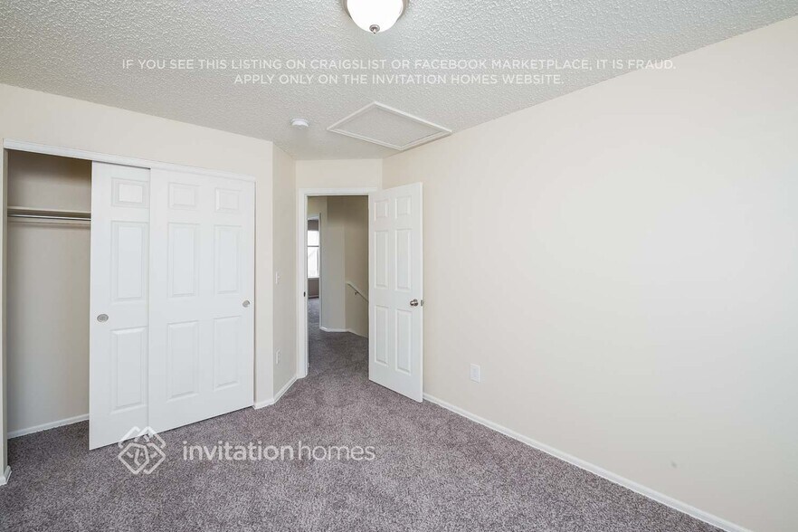 Building Photo - 1310 W 133rd Cir