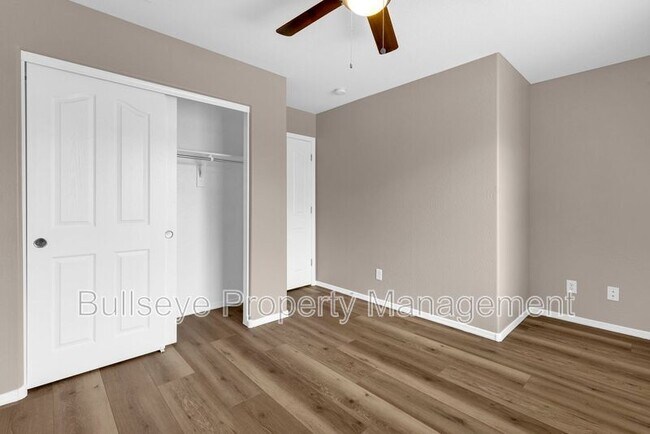 Building Photo - 2581 S Penrose Dr