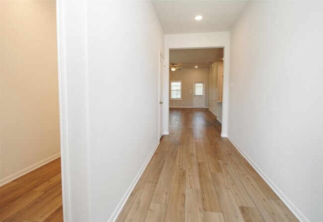 Building Photo - 2541 Allegretto Sea Dr