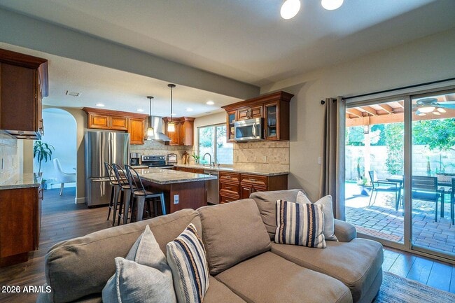 Building Photo - 9145 E Jenan Dr