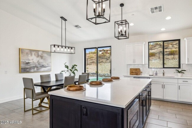 Building Photo - 16710 E Trevino Dr