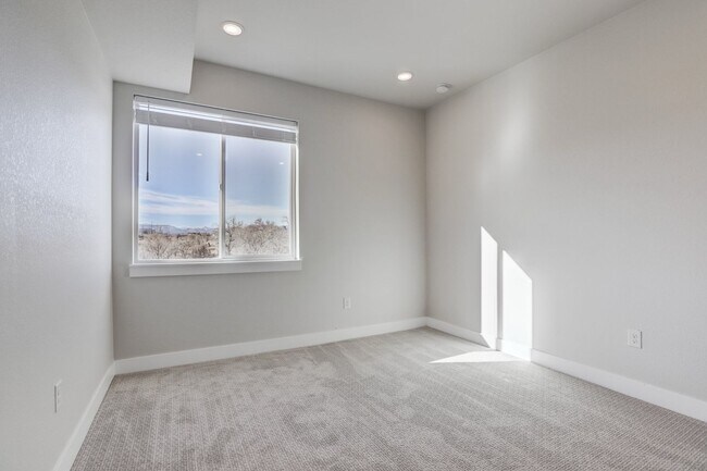 Building Photo - Modern 2B/2B Apartment – Steps from Light Rail & Sloan’s Lake!