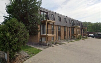 Building Photo - Block 32 Apartments