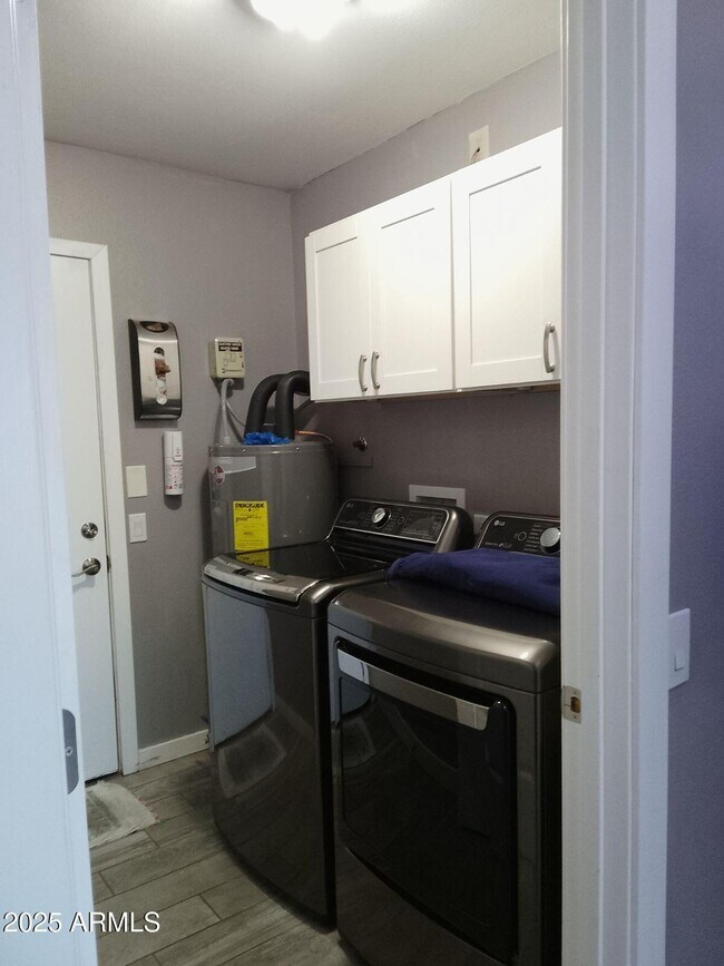 Building Photo - 19430 N Camino Del Sol