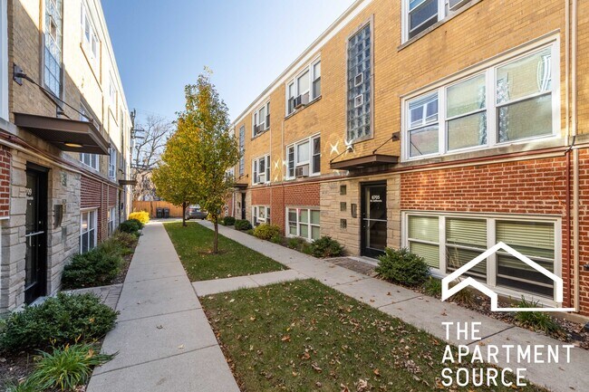 Building Photo - 6719 N California Ave