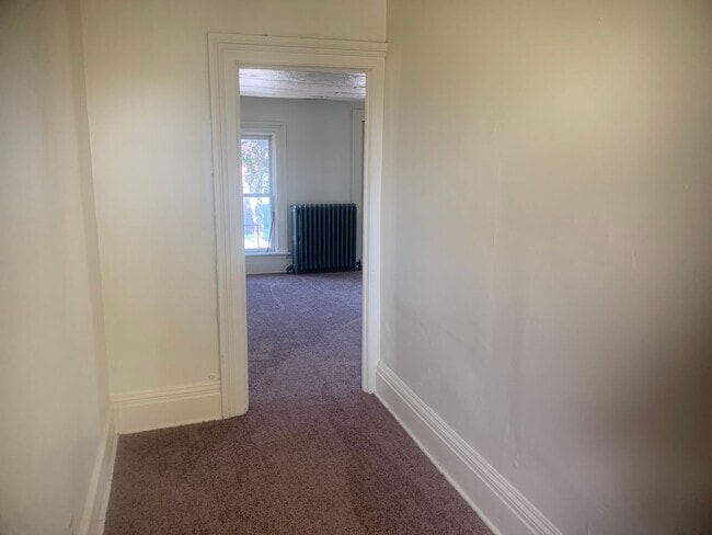 Building Photo - 16 N Washington St