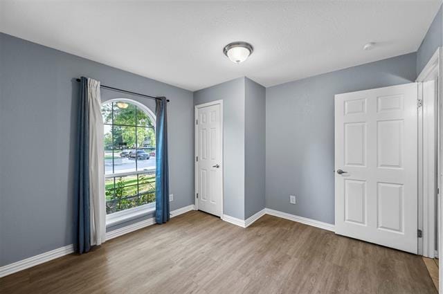 Building Photo - 301 W Grenoble Dr