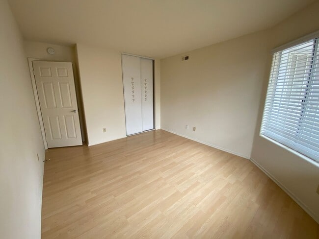 Building Photo - 2bd/2bth within the Ocean Hills Country Club!