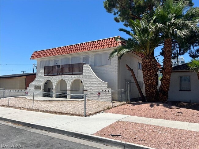 Building Photo - 818 S 7th St