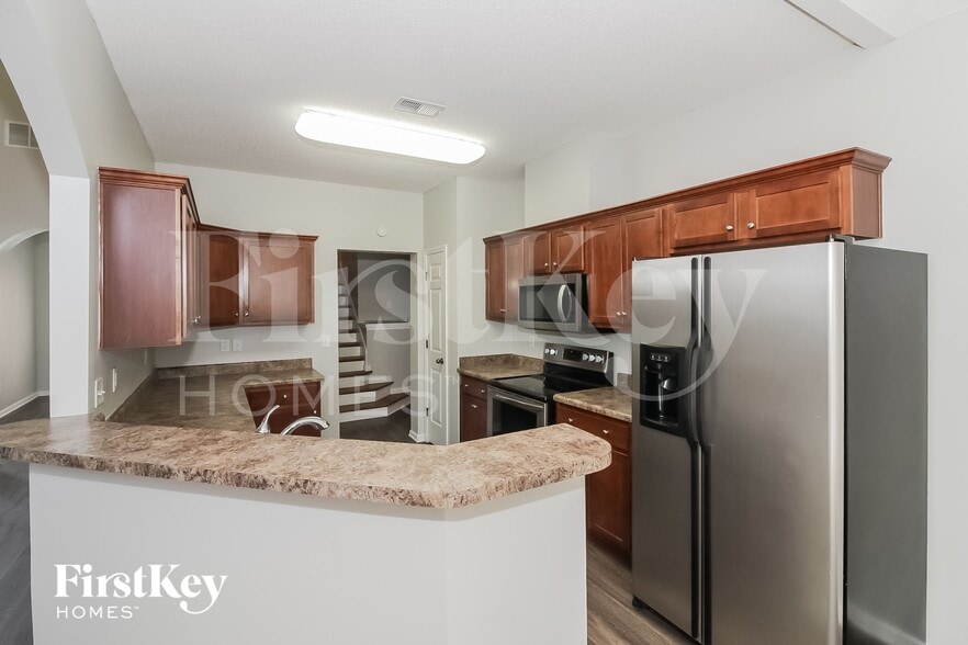 Building Photo - 2260 Coral Tree Ln