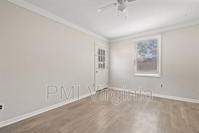 Building Photo - 336 Dodge Dr