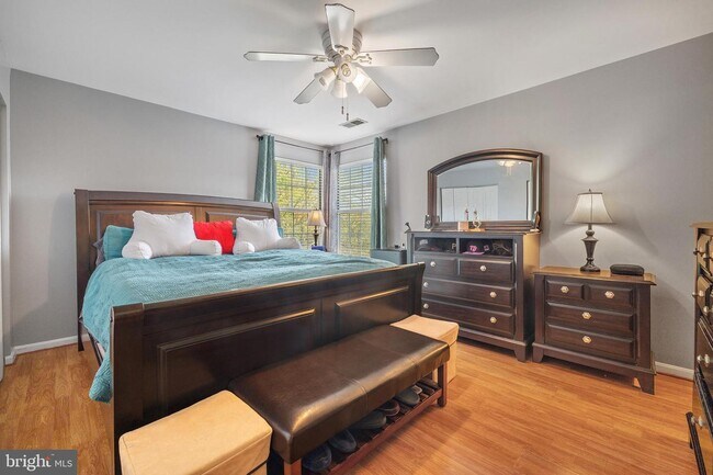 Building Photo - 209 Water Fountain Ct