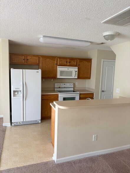 Building Photo - 7362 Colleen Park Dr