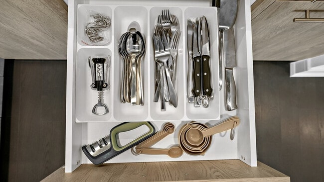 Building Photo - 1926 6th St NW